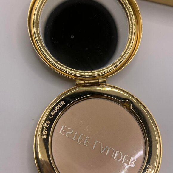 2000s Vintage Estee Lauder 'America The Beautiful' Collectible Powder Compact - Picture 6 of 9